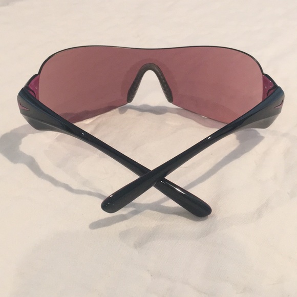 Nike Vomero Sunglasses ☀️ shield - Picture 3 of 7